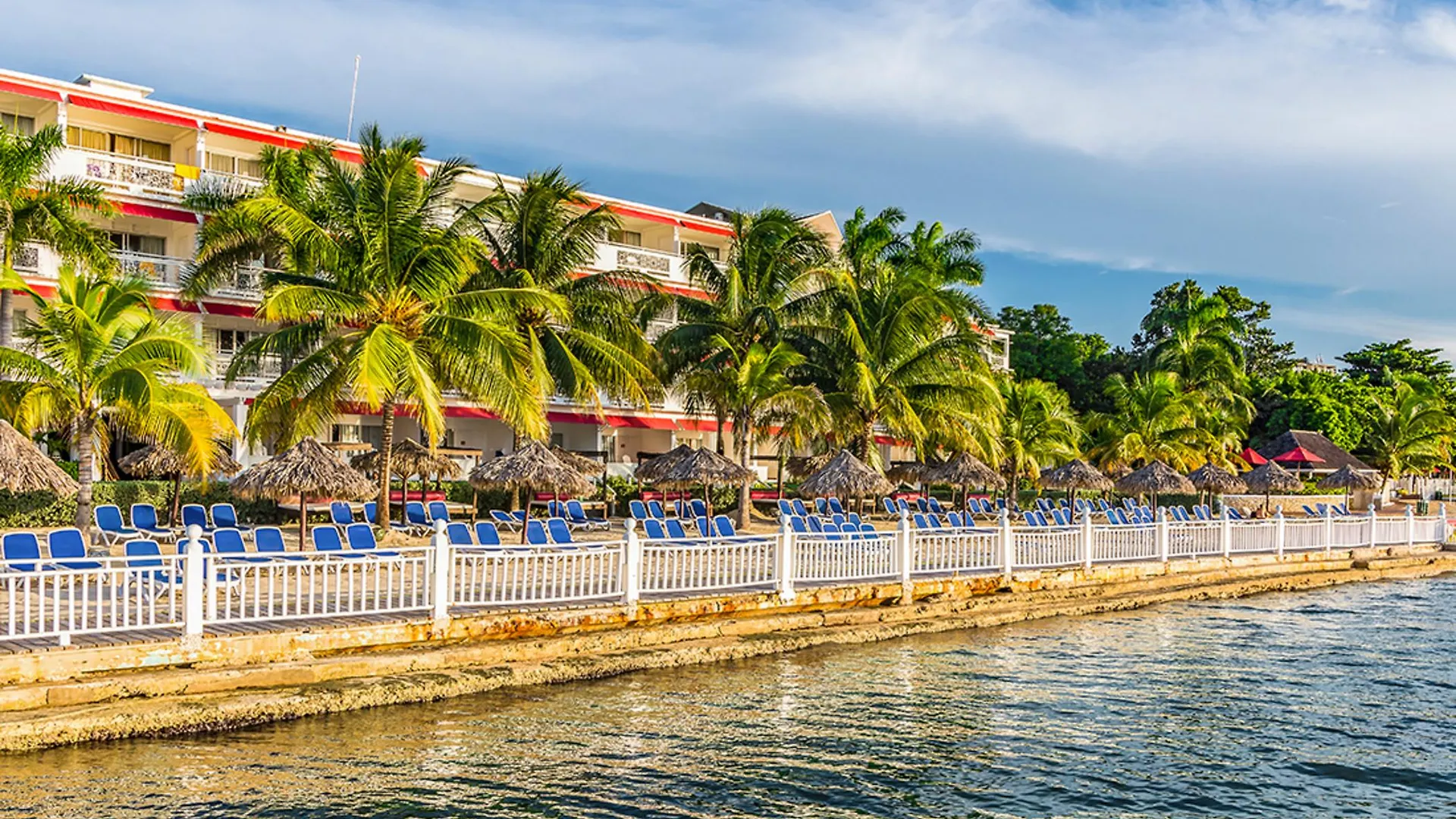 Grand Decameron Montego Beach, A Trademark All-Inclusive Resort Montego Bay