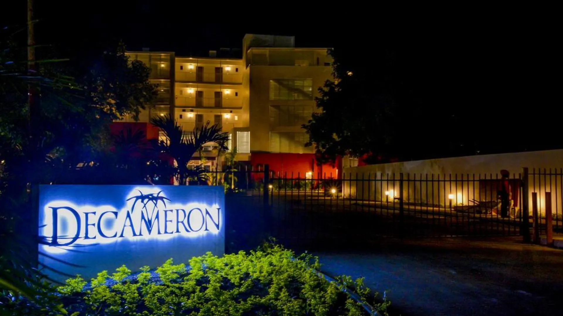 Grand Decameron Montego Beach, A Trademark All-Inclusive Resort Montego Bay